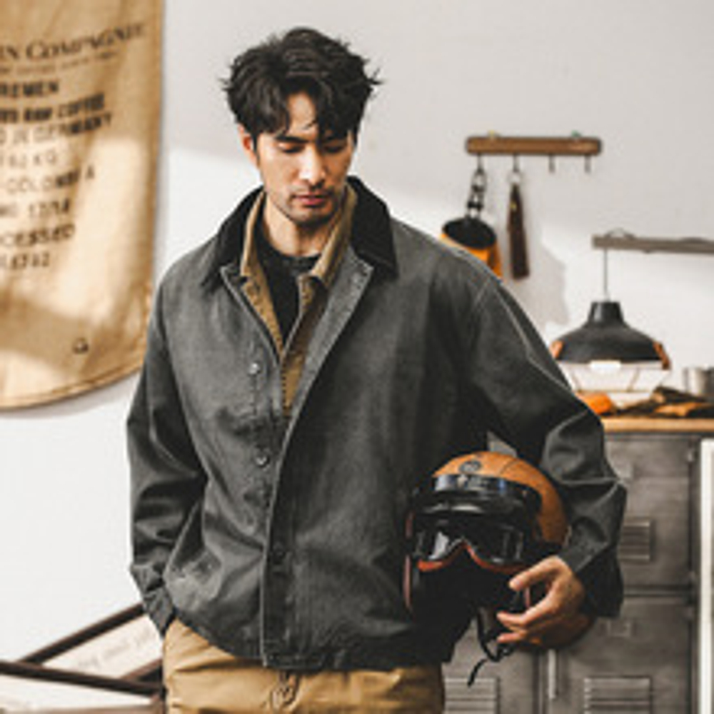 Мужская куртка "Детройтский Парень" с контрастным отложным воротником от бренда Jerrueno.