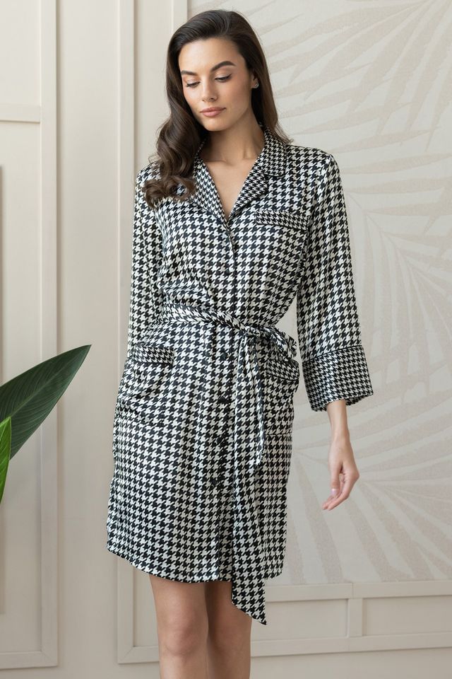 Халат на пуговицах Julianna