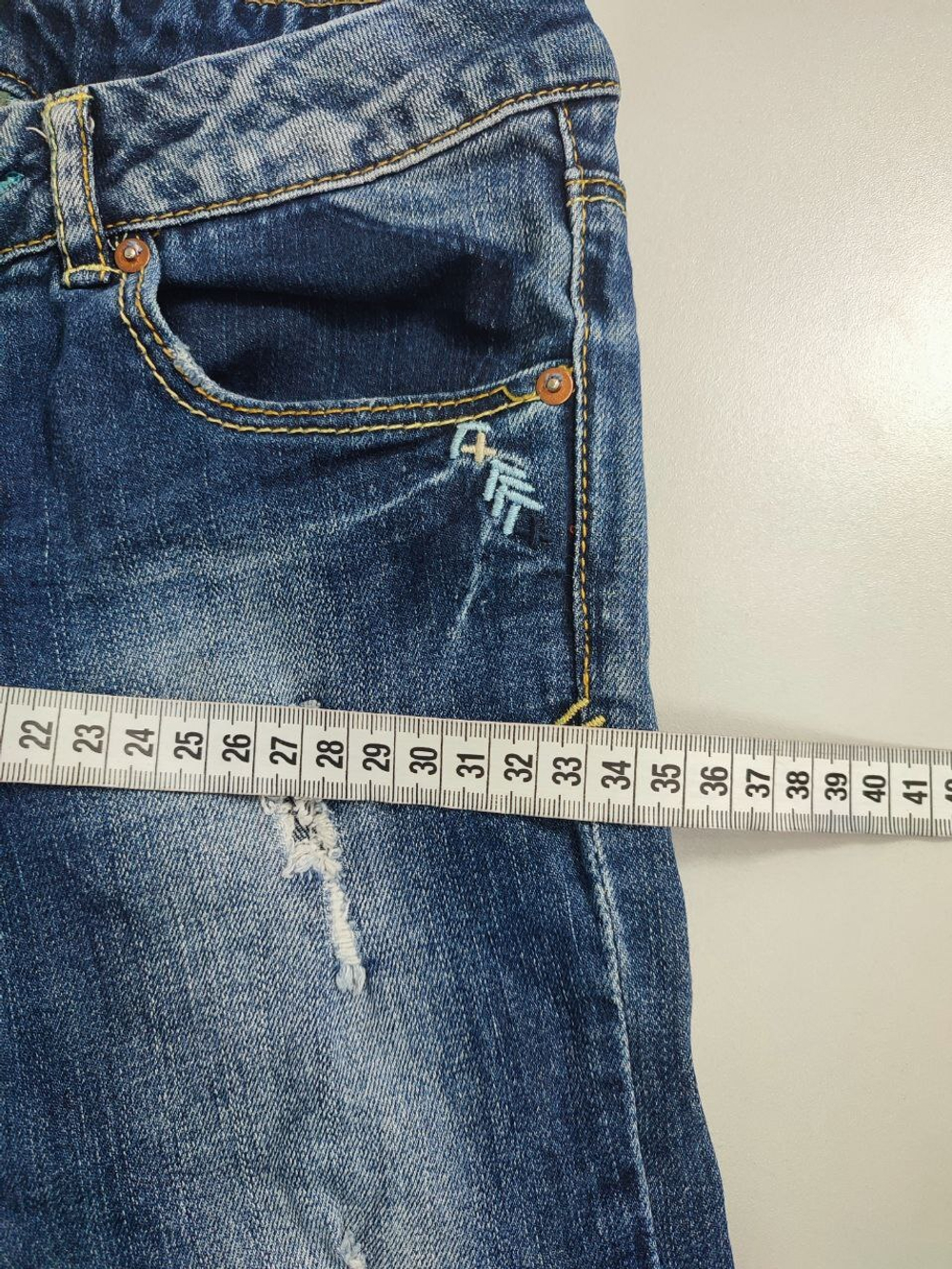 Джинсы Zara стильные на 7-8 лет