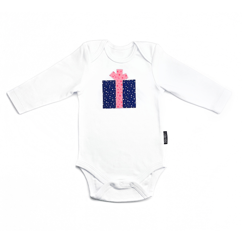 Комплект – боди с аппликацией, блумеры и моксы