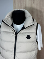 Безрукавка Moncler
