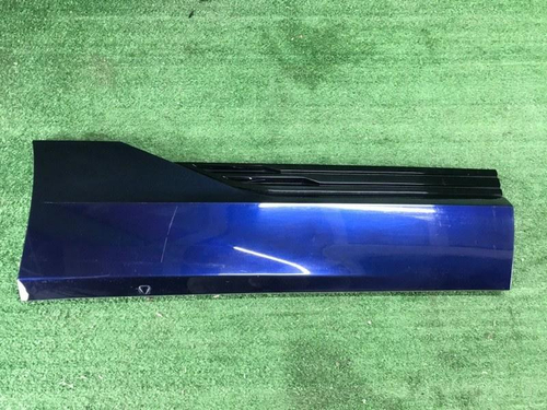 Накладка двери задняя правая Audi E-tron (18-23)