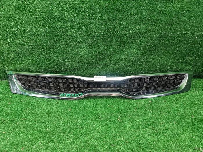 Решетка радиатора KIA Rio 4 X-Line (2017-2020)