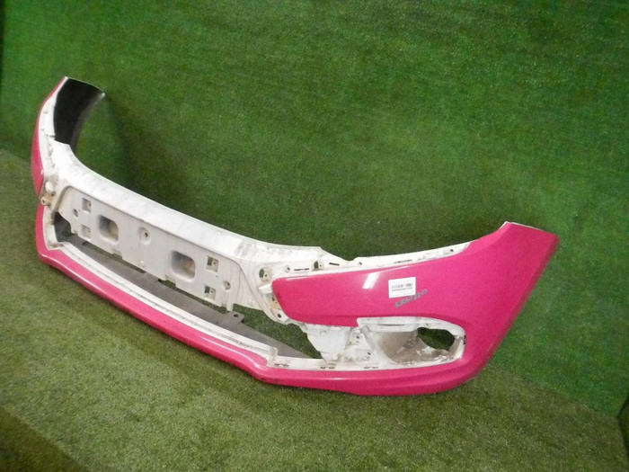 Бампер передний Lada Granta (2018-н.в.)