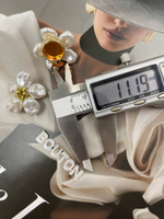 Накладка на пуговицу в форме цветка с белыми перламутровыми лепестками