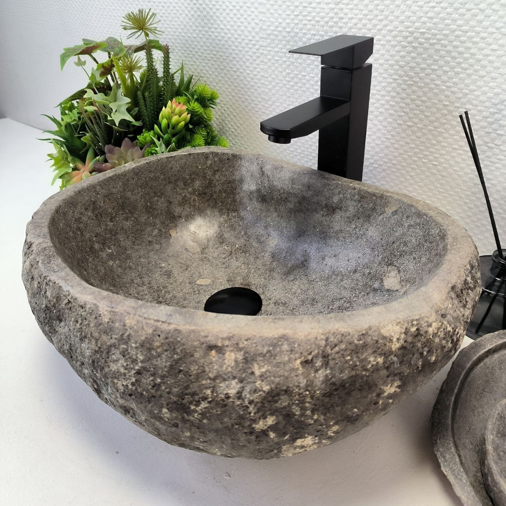 Раковина из речного камня RS-63557 (46*36*15) 0122