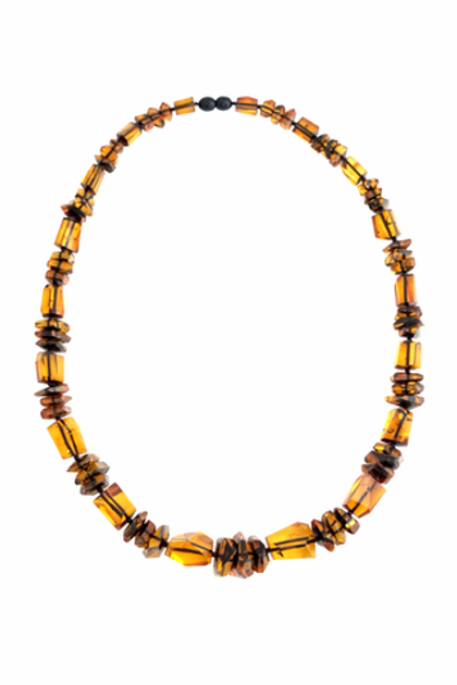 Бусы из зелёного янтаря камнерезные