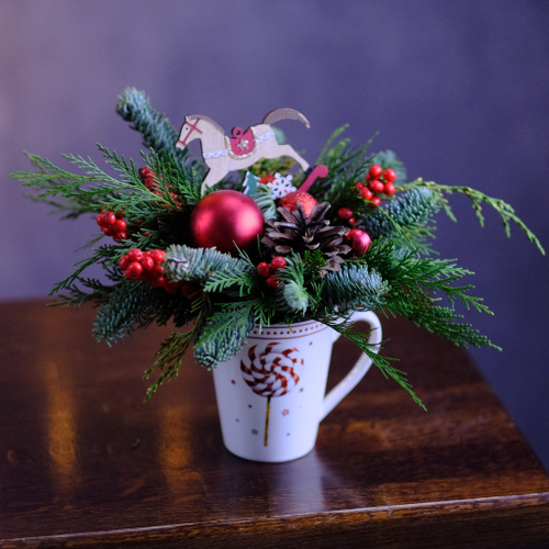 Купить Композиция новогодняя #715 «Лошадка» в белой кружке