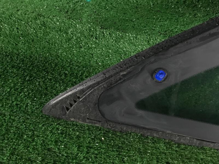 Форточка задняя левая Mercedes GLC X253 (15-22)