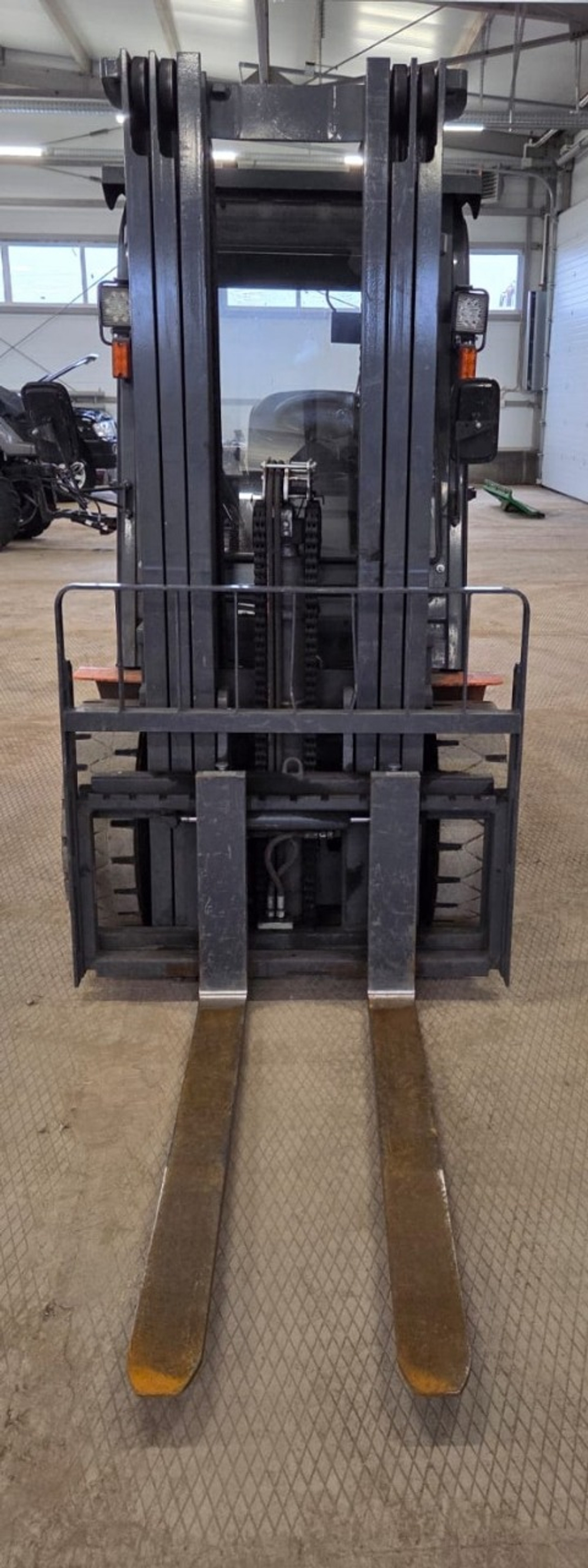 Lonking LG* Вилочный погрузчик LG35DT(Дизельный, 2,7 л, 50 л.с. АТ)