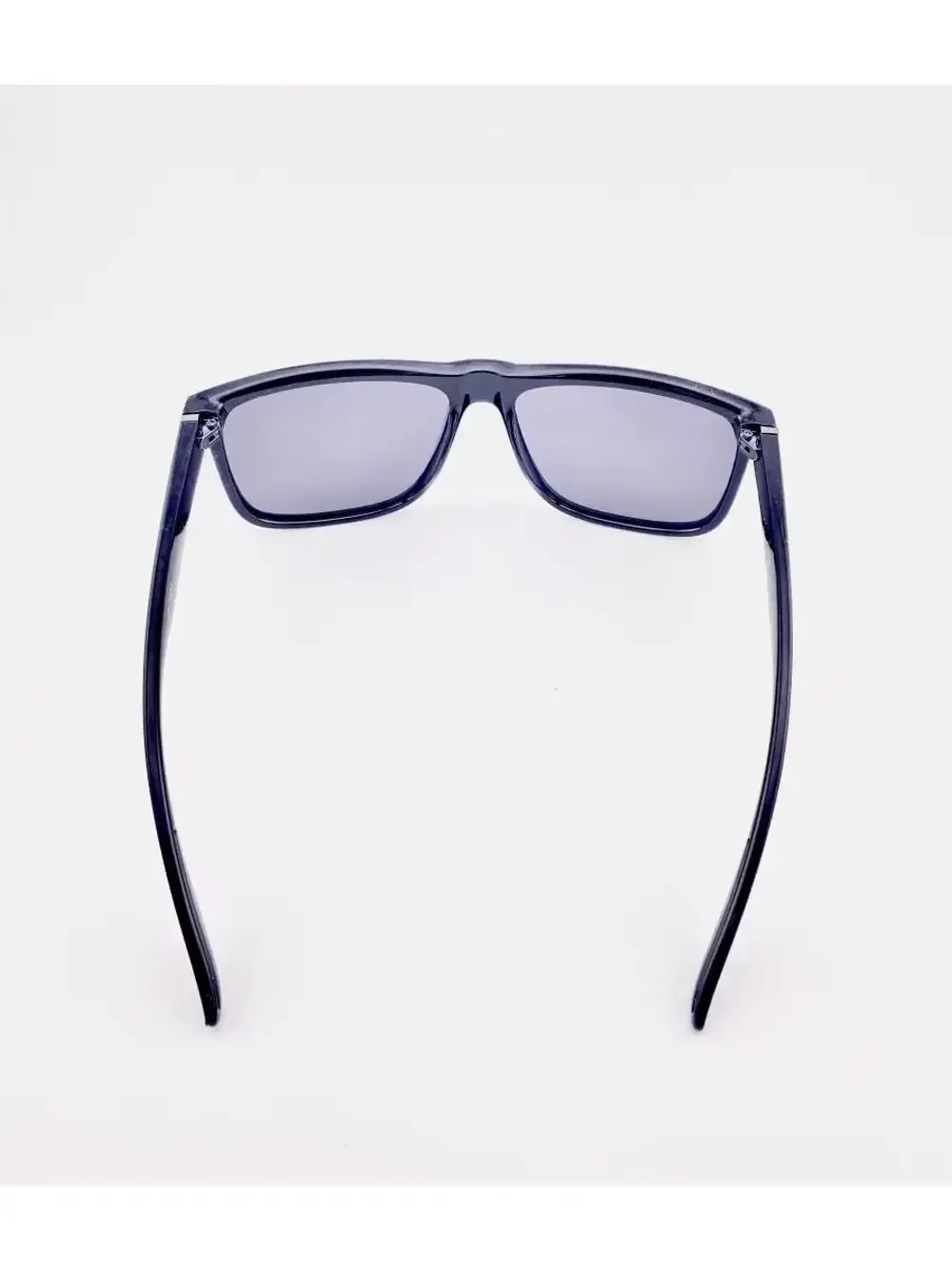 Солнцезащитные очки с поляризацией