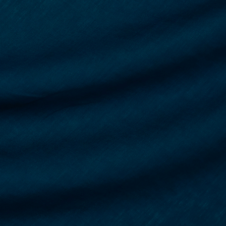 Тонкий лён насыщенного оттенка морской волны