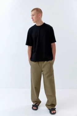 Футболка прямого кроя черного цвета