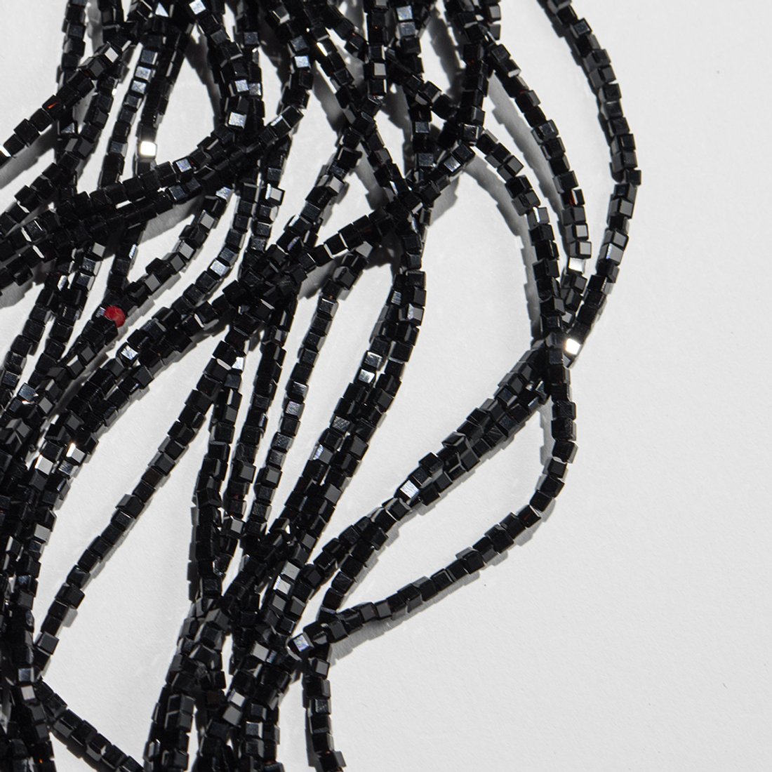 Хрустальные бусины, оттенок "Черный", 2мм, кубик