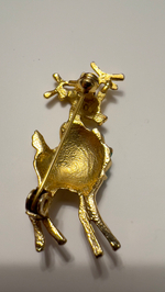 Новогодняя брошь олень