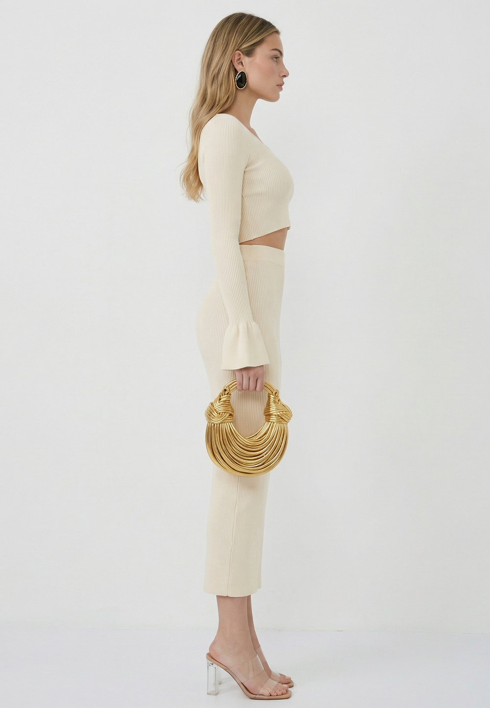 Кроп-топ с рукавами