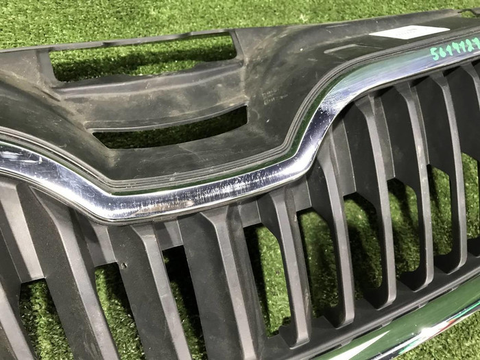 Решетка радиатора Skoda Rapid 1 (2012-2020)