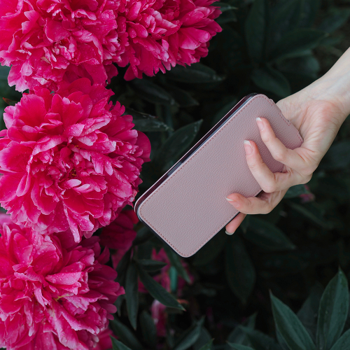 Чехол для iPhone 14 Pro Max из кожи козы, пудрового цвета