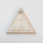 Редкие Масонские карманные часы треугольной формы