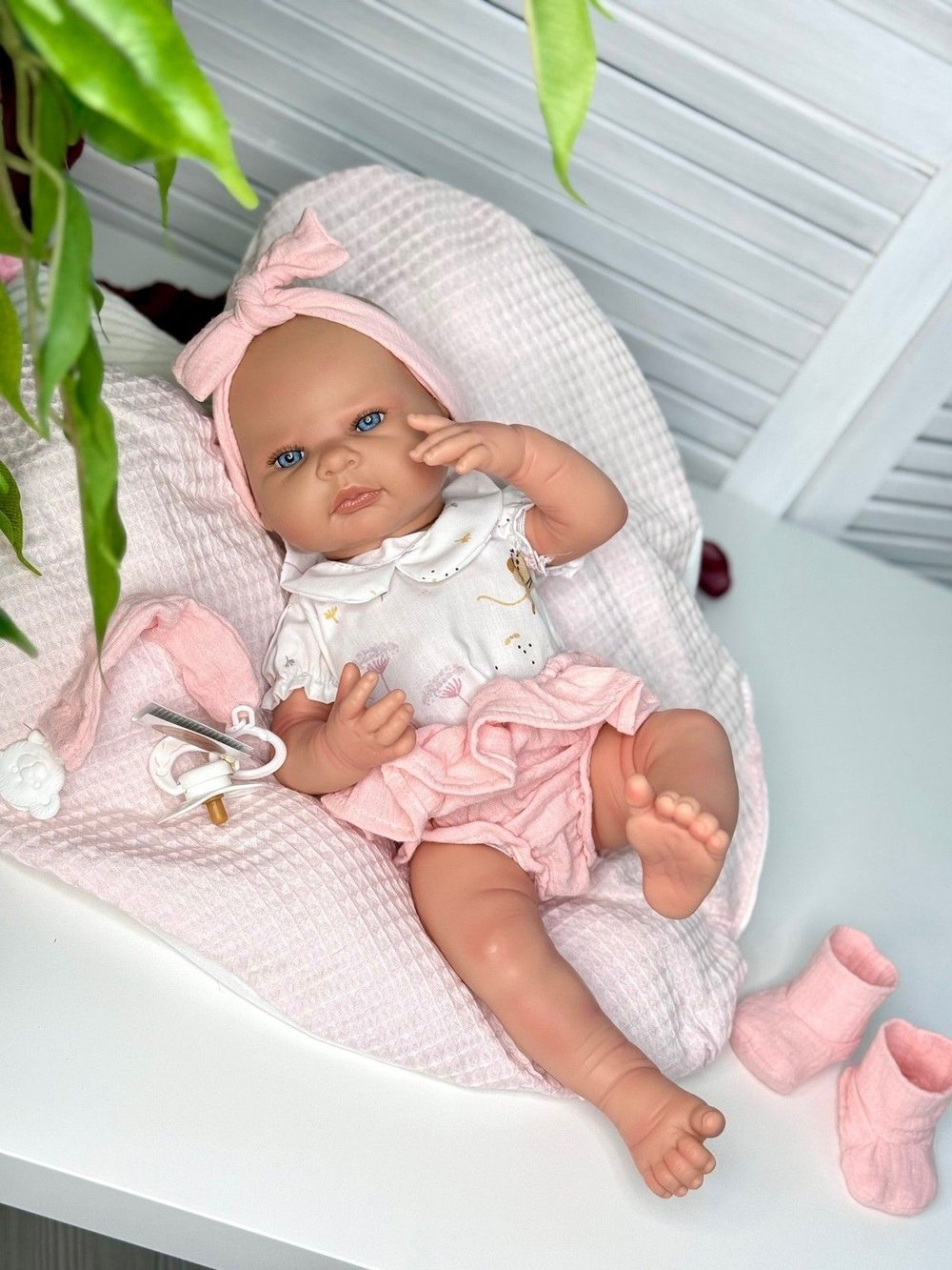 Кукла Реборн BERJUAN виниловая 45см Newborn (8122)