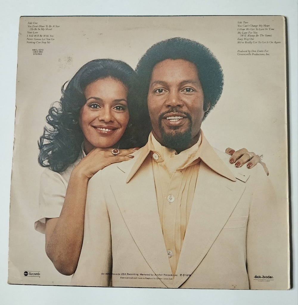 Винтажная виниловая пластинка LP Marilyn McCoo and Billy Davis Jr. I Hope We Get To Love In Time (UK 1976)