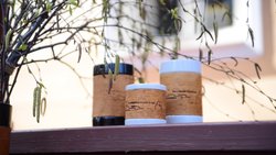 Кружка большая фарфоровая c берестой и с цитатами Чехова. Chekhov forever.