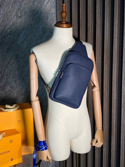 Суика-слинг Louis Vuitton