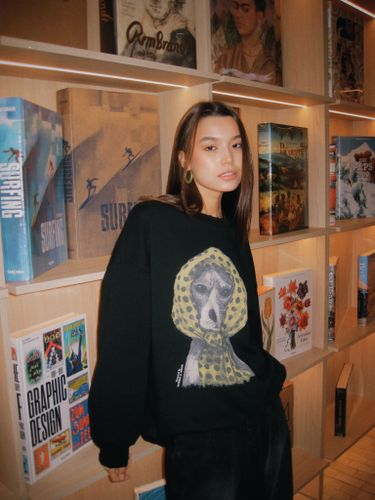 Толстовка утепленная с принтом собаки женская