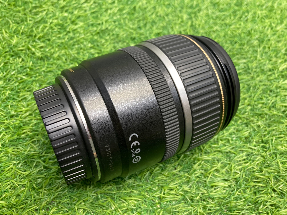 Canon EF-S 17-85mm 4-5.6 IS USM