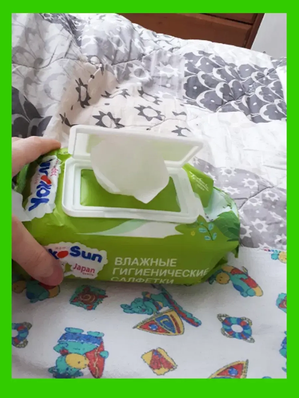 Салфетки детские с клапаном 200 шт.