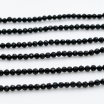 Шпинель граненая бусины, размер около 2 мм, цена за нить 38 см