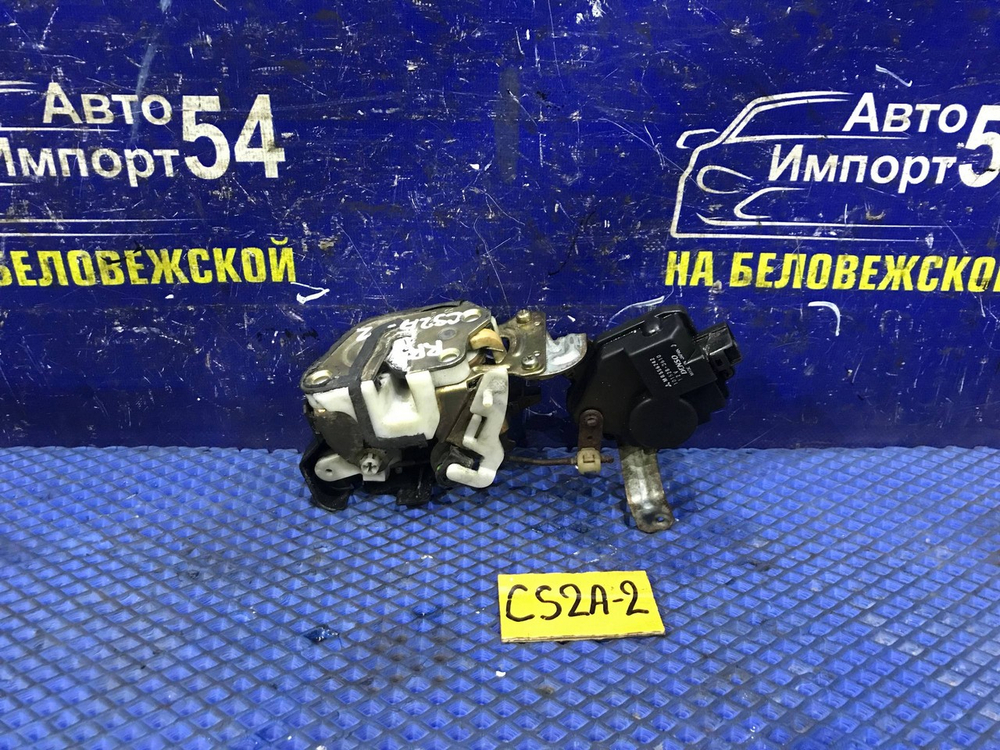 Замок двери задней правой MITSUBISHI LANCER 2002