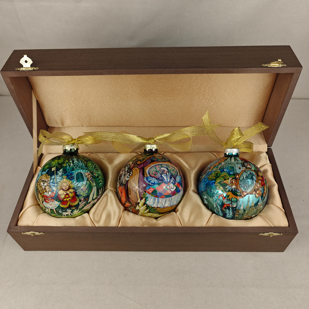 Набор из 3-х ёлочных шаров "Сказки" с росписью Палех