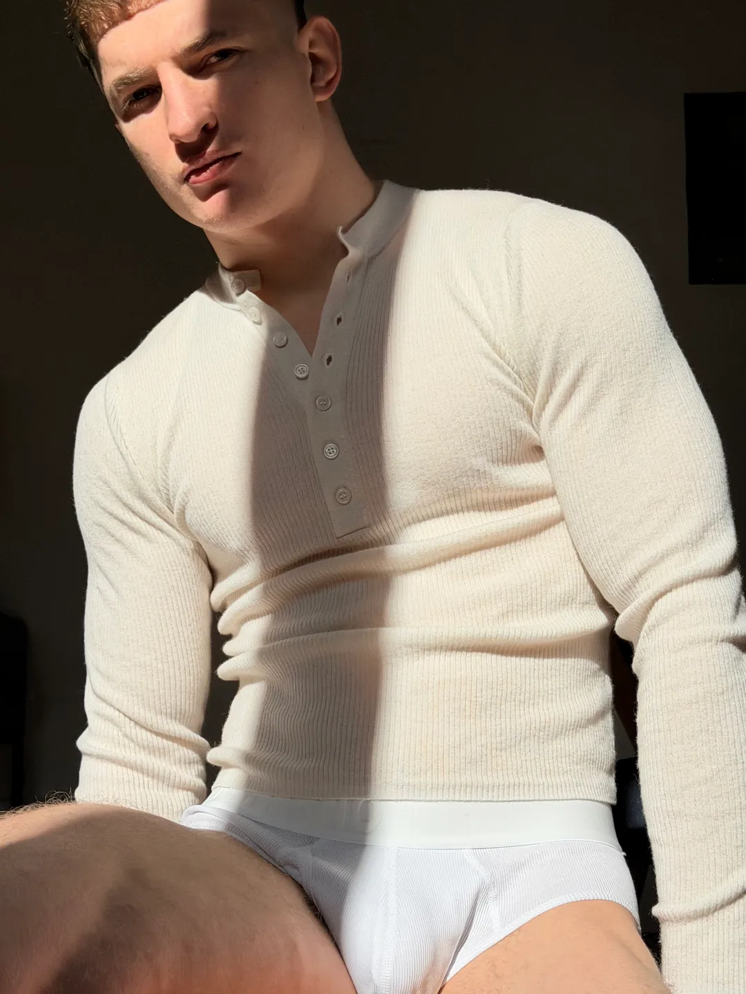 Кремовый лонгслив 