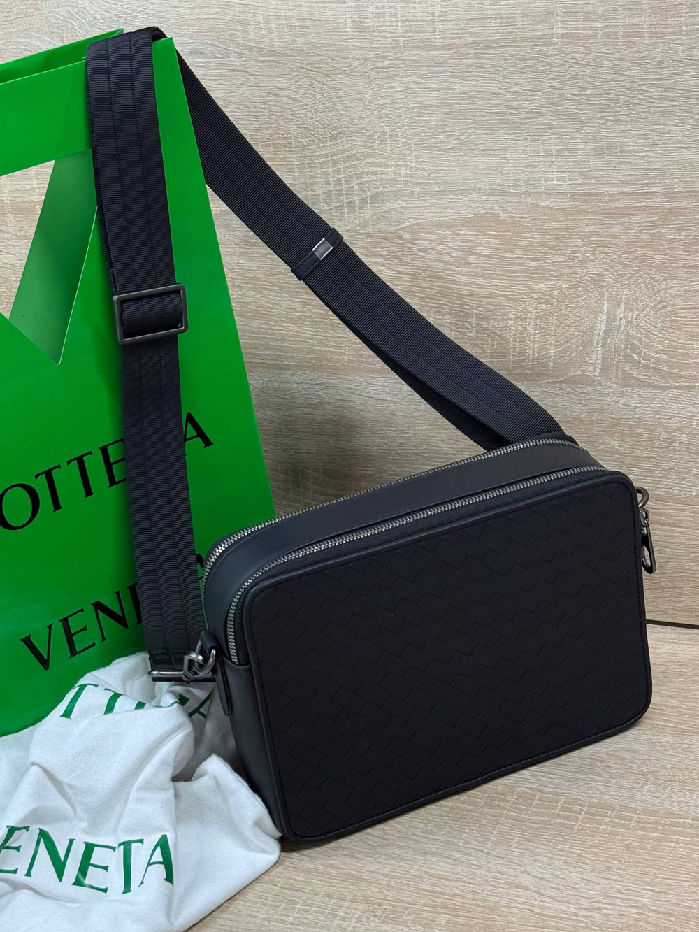 Сумка-мессенджер Bottega Veneta