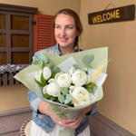 Букет из 5 ароматных пионов «Пионовое утро»