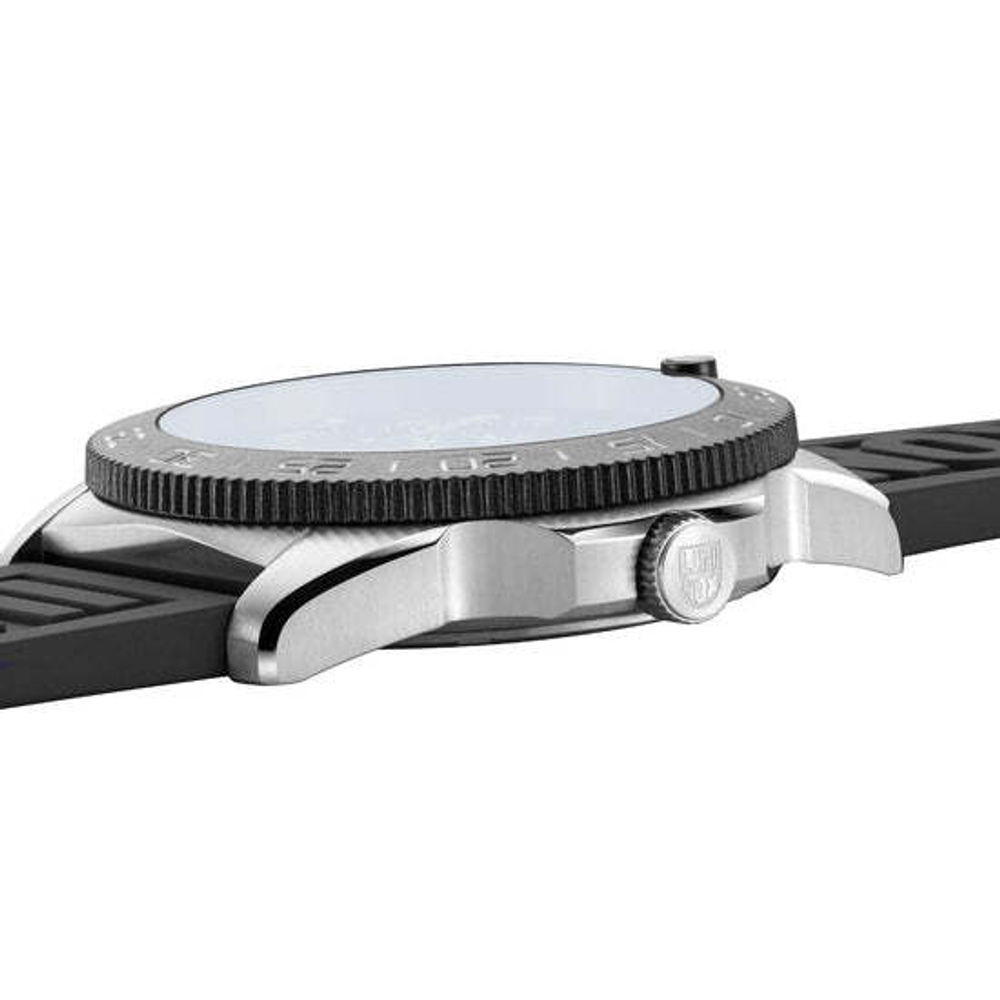 Luminox Pacific Diver XS.3121.1