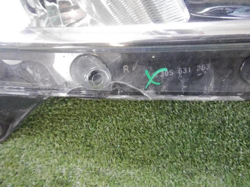 Битая Фара правая Renault Logan 2 Sandero 2 (2014-2018) галоген