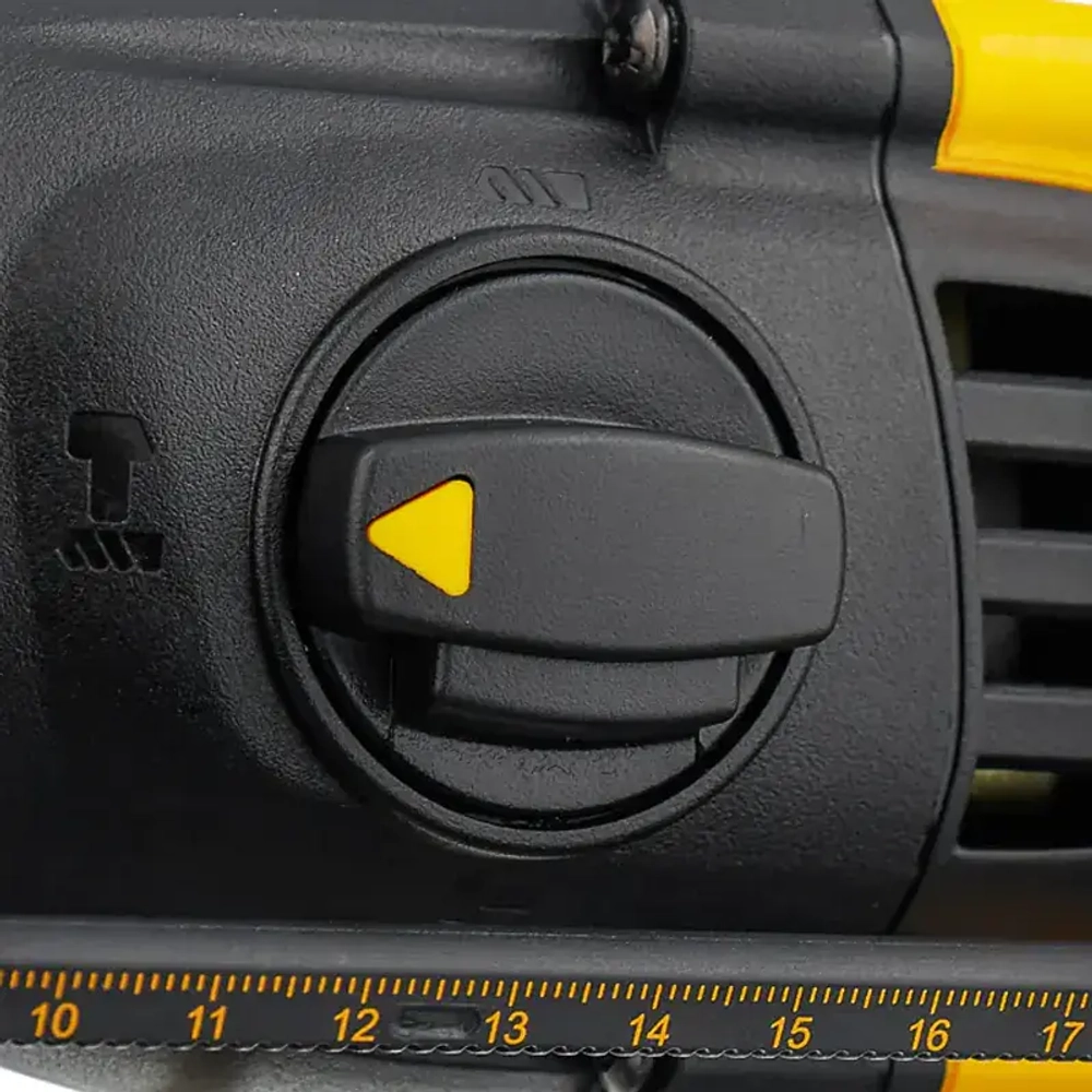 DeWalt D25134K перфоратор D25134K-QS