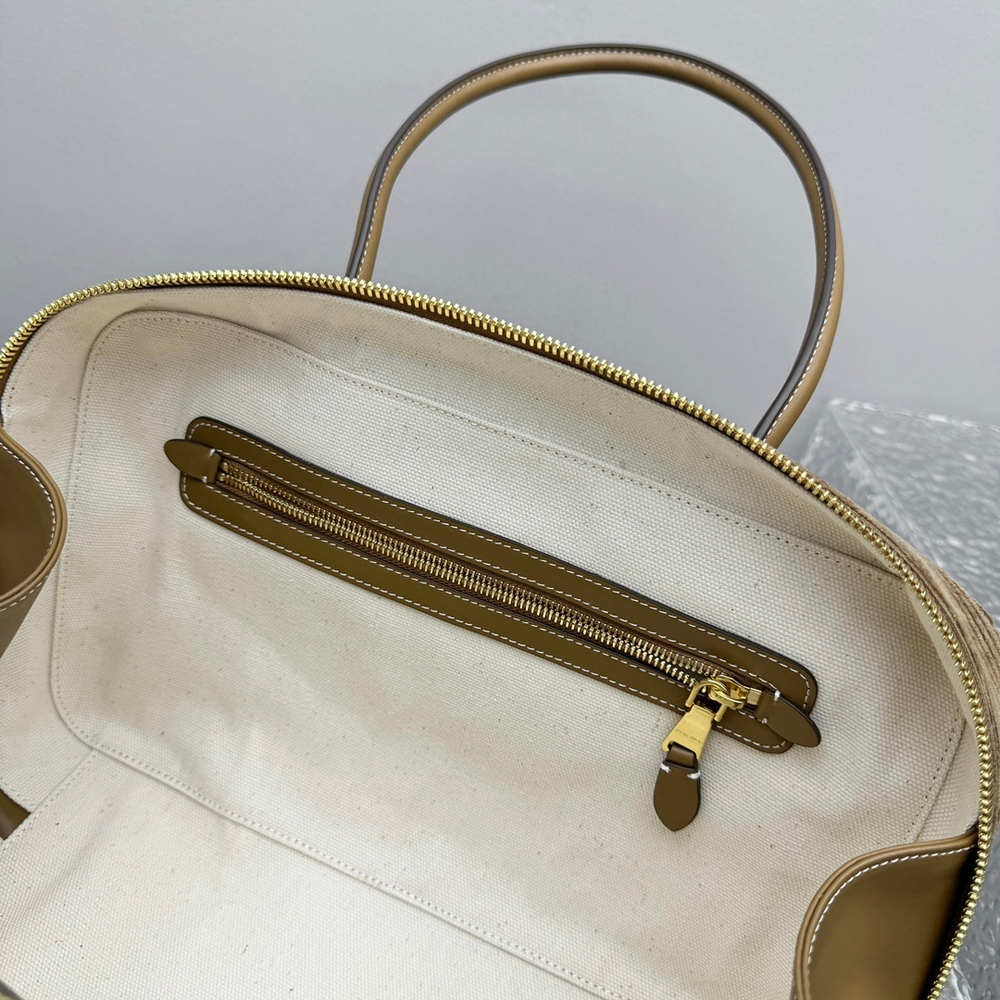Miu Miu Leather Beau Bag 30 cm