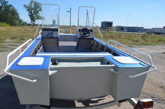 Алюминиевая моторно-гребная лодка Охотник 450К