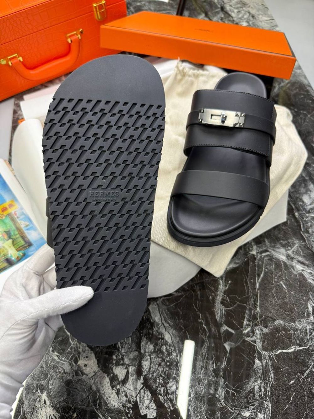 Шлёпанцы Hermes