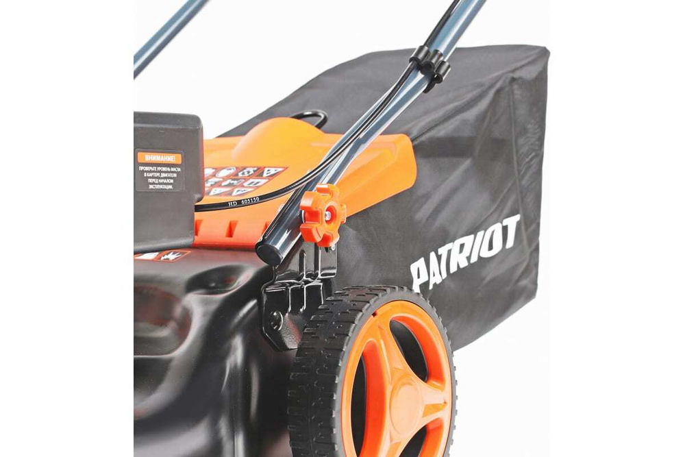 Бензиновая газонокосилка PATRIOT PT 400 512109400