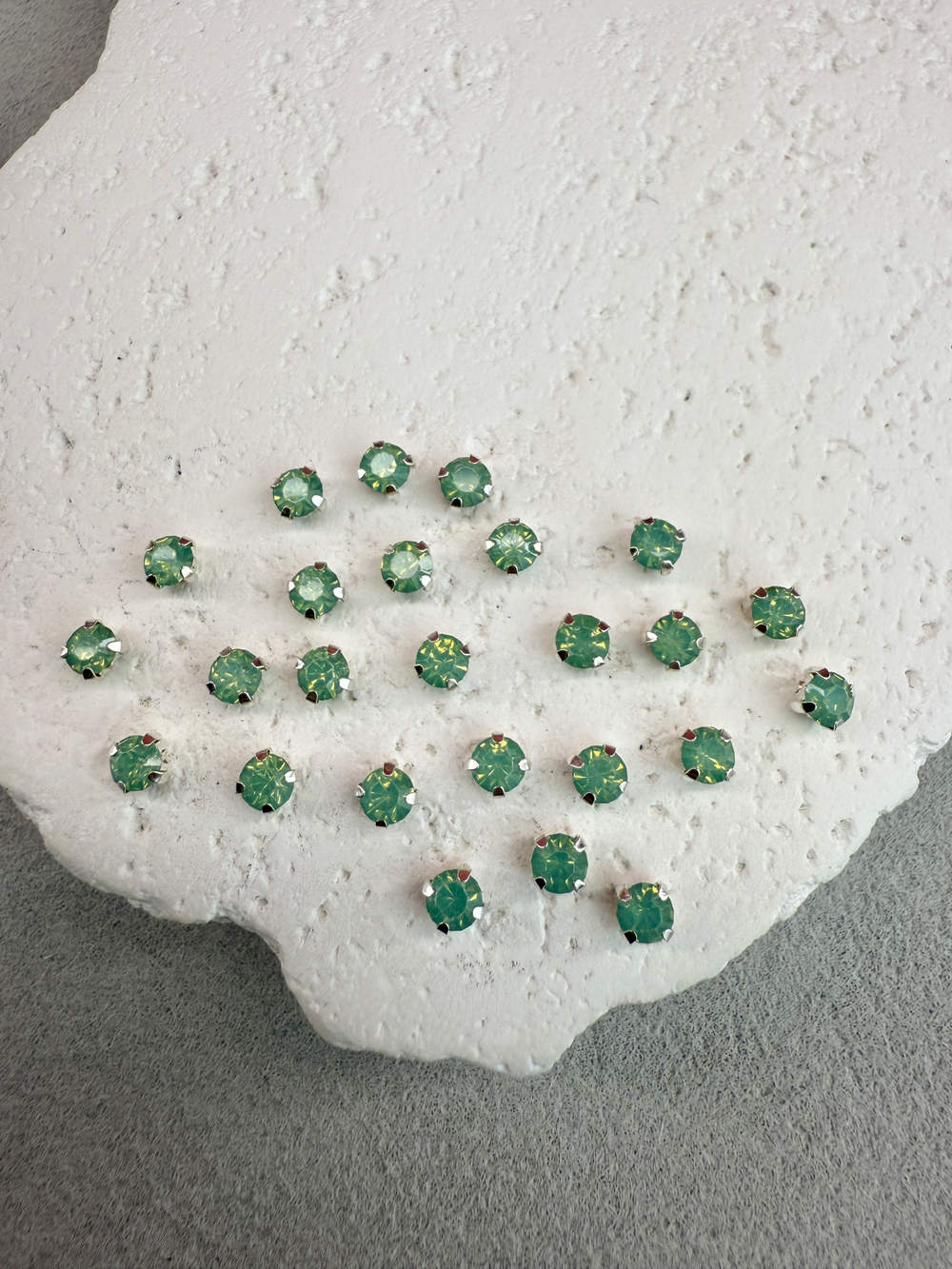 Шатоны 4 мм, Хризолит опал в серебре, 25 шт