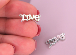 Коннектор Love маленький 17х7 мм