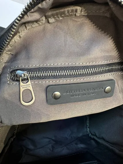 Сумка-слинг Bottega Veneta черный