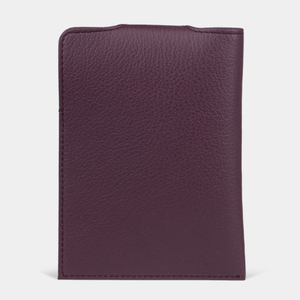 Обложка-кармашек для паспорта London из кожи козы,  фиолетового цвета