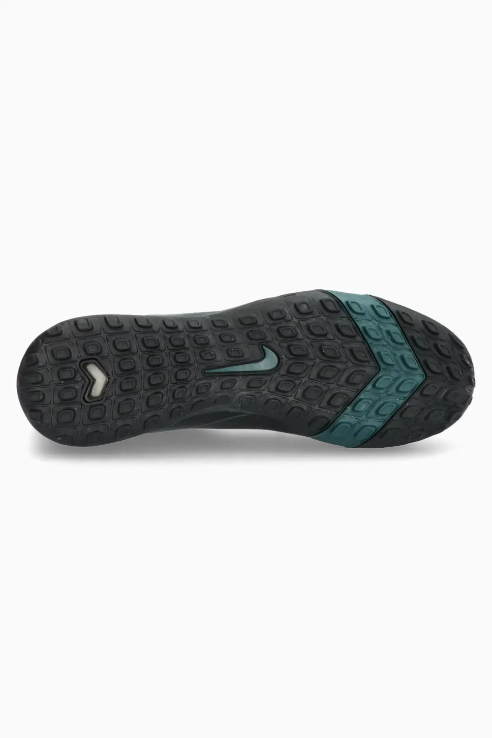 Nike shoes 1000 to 2000 rs hot sale