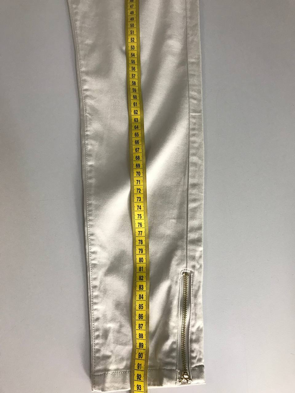 Джеггинсы Reserved светлые, маркировка 34, визуально 40 размер