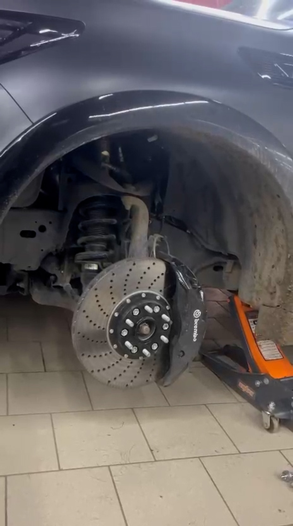 Карбон керамические тормоза для Infinity QX80 Инфинити тормоза тормозные диски колодки суппорт карбон керамика